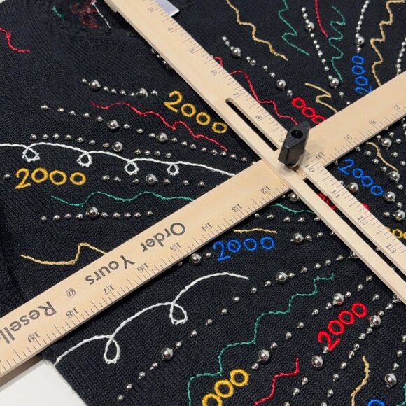 VTG Y2K Susan Bristol Hand Embroidered New Year’s Eve Party Sweater Women Size M - Picture 11 of 12